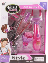 Набор для девочек "Модница" от интернет-магазина Континент игрушек