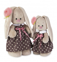 Зайка Ми в кофейном платье и цветком на ушке 25 см от интернет-магазина Континент игрушек